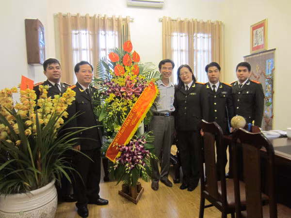 Chúc mừng các y, bác sỹ nhân kỷ niệm 60 năm ngày Thầy thuốc Việt Nam ảnh 5