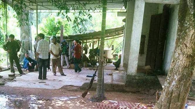 Lỡ tay nghịch súng bắn bạn tử vong, thiếu niên dùng dao cứa cổ tự tử ảnh 1 Lỡ tay nghịch súng bắn bạn tử vong, thiếu niên dùng dao cứa cổ tự tử ảnh 1