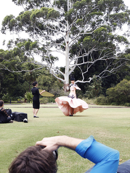 Hé lộ hậu trường chụp ảnh hoành tráng của siêu mẫu quốc tế Jessica Minh Anh ảnh 7