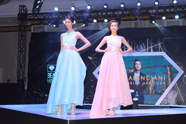 NTK Adrian Anh Tuấn ra mắt bộ sưu tập mới ảnh 1