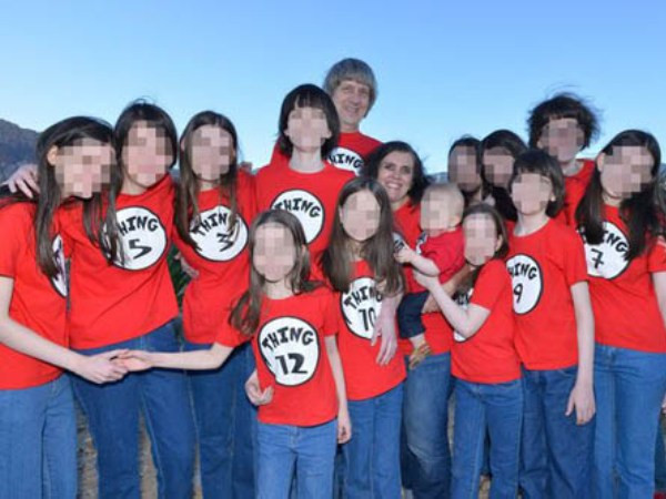 Diễn biến mới nhất vụ 13 con bị cha mẹ xiềng xích, bỏ đói ở Mỹ ảnh 1 Diễn biến mới nhất vụ 13 con bị cha mẹ xiềng xích, bỏ đói ở Mỹ ảnh 1