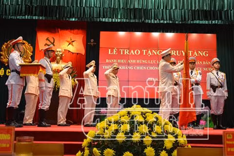 Ký ức hào hùng của Công an Hà Nội ảnh 1 Ký ức hào hùng của Công an Hà Nội ảnh 1