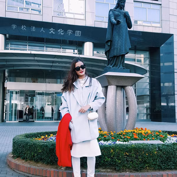 Quán quân Hương Ly lần đầu "mang chuông đi đánh xứ người" ảnh 4