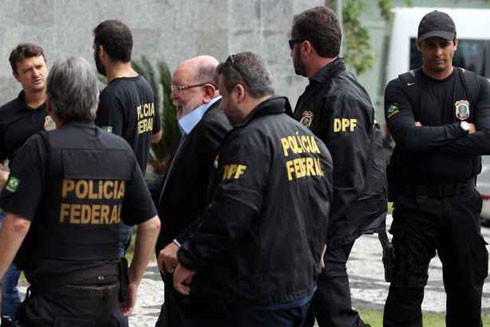 Brazil bất ngờ giải tán cảnh sát chống tham nhũng ảnh 1