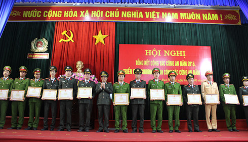 Chủ động giữ vững an ninh, không để hình thành điểm nóng ảnh 3