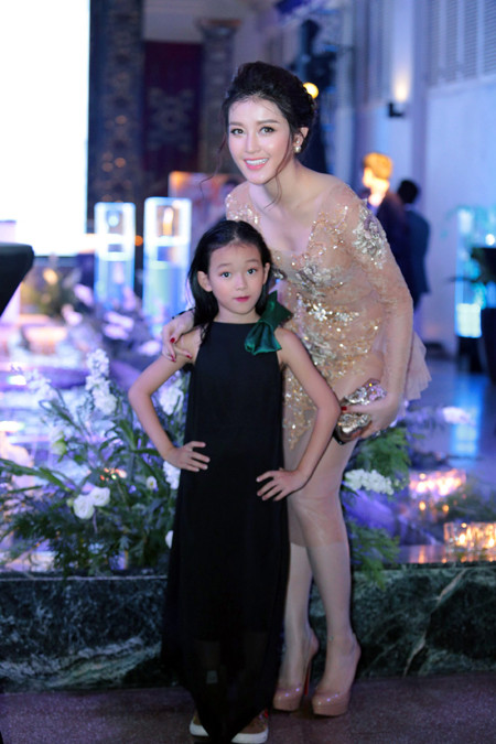 Á hậu Huyền My quyến rũ với thời trang xuyên thấu ảnh 7 Á hậu Huyền My quyến rũ với thời trang xuyên thấu ảnh 7