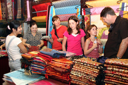 Phát triển du lịch làng nghề truyền thống Hà Nội: Tăng khả năng gắn kết doanh nghiệp ảnh 1