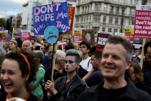 Thủ tướng Boris Johnson bị chỉ trích, nước Anh căng thẳng vì Brexit ảnh 2