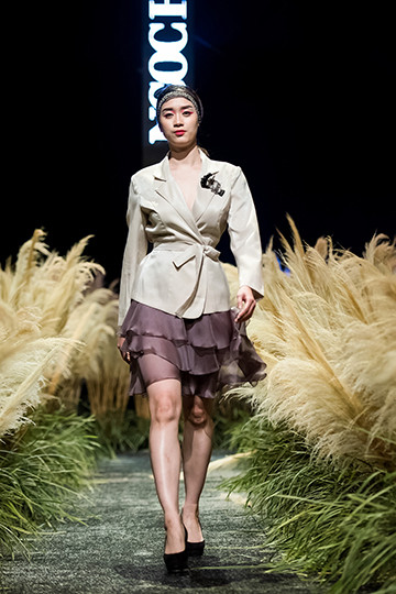 Hoa hậu Ngọc Hân gây ấn tượng với bộ sưu tập thời trang thu đông ảnh 4