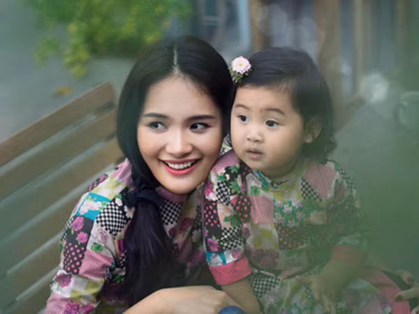 Hoa hậu đẹp nhất châu Á 2009 Hương Giang: Biết đủ là hạnh phúc ảnh 1