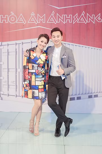 Style ăn mặc hiện đại của Quỳnh Chi ở The Remix ảnh 10