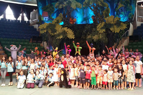 Tình cảm đặc biệt của các nghệ sỹ xiếc dành cho các em nhỏ chịu nhiều thiệt thòi ảnh 1