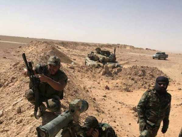 Quân đội Syria đánh chiếm thành công cây cầu ở Deir Ezzor ảnh 1