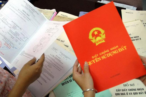 Góp tiền mua chung đất phải cùng đứng tên trong "sổ đỏ" ảnh 1