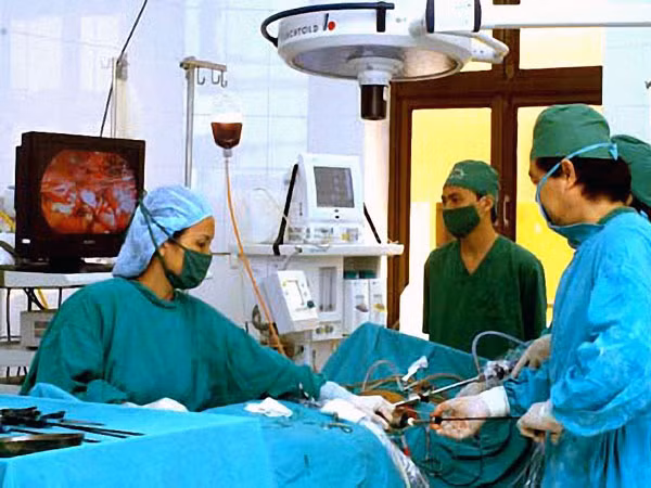 Chuyển giao kỹ thuật cho bệnh viện tuyến dưới: Tránh làm tràn lan ảnh 1