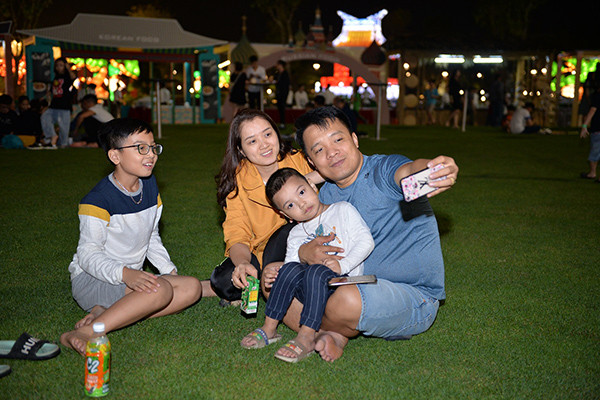 Cuối tuần náo nhiệt tại trung tâm mới phía Tây Hà thành ảnh 5