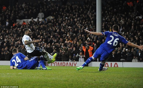 Chùm ảnh: Đêm “kinh hoàng” của Chelsea trên sân White Hart Lane ảnh 3