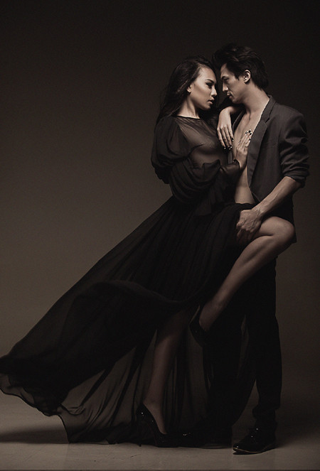 Siêu mẫu Diệu Huyền “nỏng bỏng” với váy xuyên thấu ảnh 3