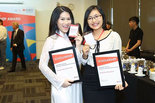 Ngọc Thanh Tâm - nữ nghệ sỹ chăm học nhất showbiz ảnh 7