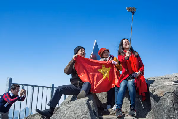 Cáp treo Fansipan: Điểm dừng chân hấp dẫn của du khách trẻ ảnh 4 Cáp treo Fansipan: Điểm dừng chân hấp dẫn của du khách trẻ ảnh 4