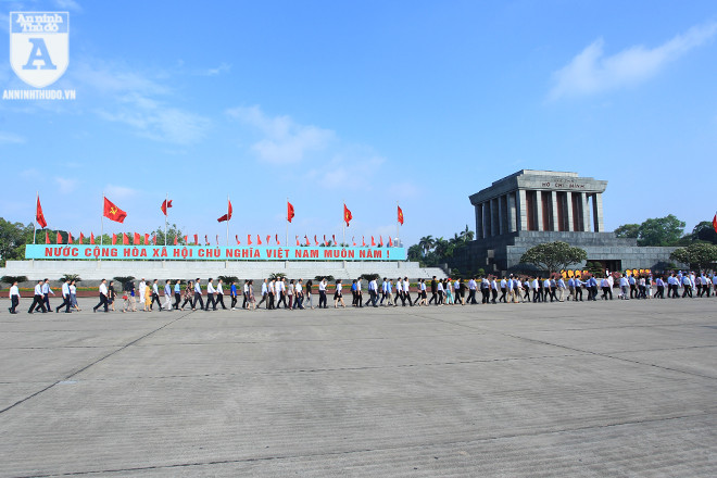 Lãnh đạo Đảng, Nhà nước vào Lăng viếng Chủ tịch Hồ Chí Minh ảnh 6