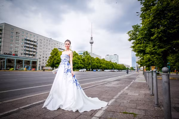 Vũ Ngọc Anh, Trần Bảo Sơn hạnh phúc giữa vòng vây kiều bào tại Đức ảnh 2