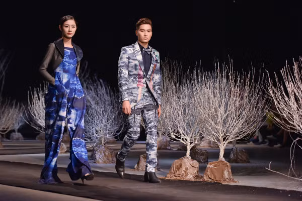 VFW Thu Đông 2016: Thông điệp của thời trang ứng dụng ảnh 7