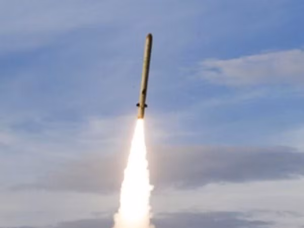 Nga bác bỏ cáo buộc đánh cắp công nghệ vũ khí siêu thanh của Mỹ ảnh 1