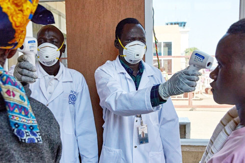 Điểm danh những vùng trũng dịch Covid-19 và thế giới chạy đua ngăn ngừa lây lan ảnh 1