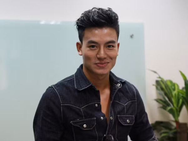 Diễn viên Hiếu Nguyễn: Yêu tôi bây giờ là sai lầm trầm trọng ảnh 1