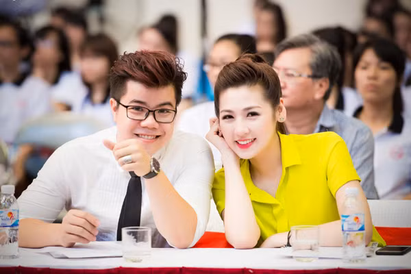 Á hậu Tú Anh vận động “nói không với thuốc lá” ảnh 3