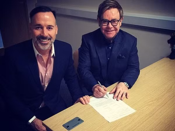 Danh ca Elton John kết hôn với người tình đồng giới ảnh 1 Danh ca Elton John kết hôn với người tình đồng giới ảnh 1