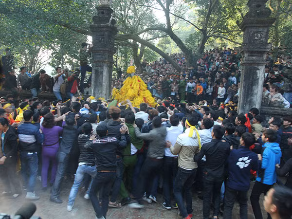 Mùa lễ hội mở đầu êm ả ảnh 1