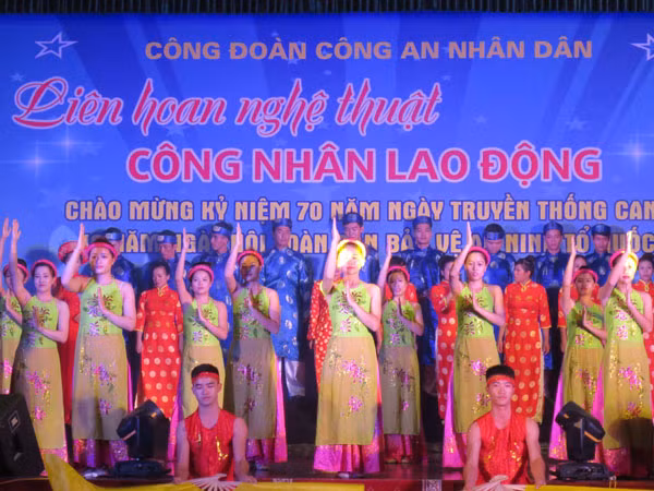Sôi nổi Liên hoan nghệ thuật công nhân lao động ảnh 4