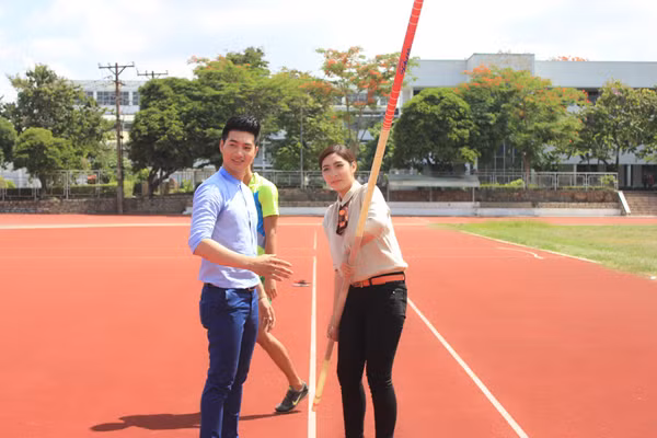 Hoa hậu Đặng Thu Thảo trình diễn catwalk với vận đông viên Judo ảnh 6