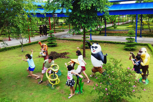 Sao phải lên Bờ Hồ? ảnh 1