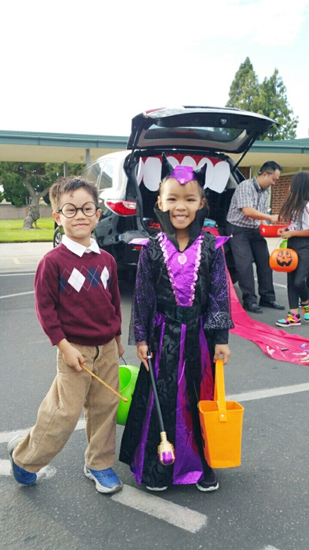 Việt Hương khoe ảnh con gái vui Halloween ở Mỹ ảnh 2 Việt Hương khoe ảnh con gái vui Halloween ở Mỹ ảnh 2