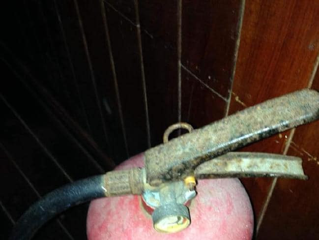 Du khách Tây tố du thuyền Hạ Long khác "một trời một vực" so với quảng cáo ảnh 7