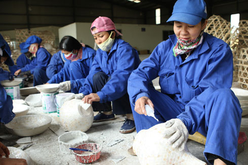 Lao động nữ giảm 10% lương hưu: Sốc và thiệt thòi ảnh 1