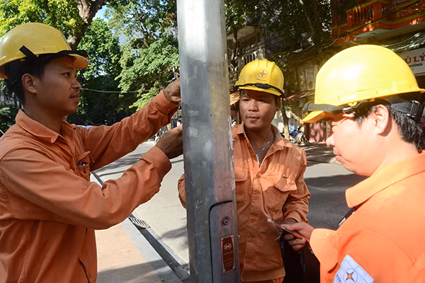 Tuổi trẻ Thủ đô ra quân gìn giữ môi trường, trật tự đô thị ảnh 4