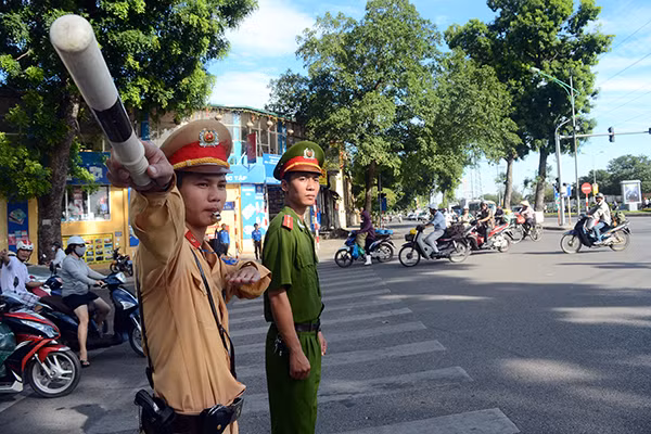 Tuổi trẻ Thủ đô ra quân gìn giữ môi trường, trật tự đô thị ảnh 2
