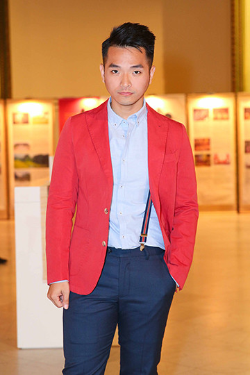 Hồng Ánh, Ngọc Thanh Tâm duyên dáng trong tà áo dài đón khách xem "Đảo của dân ngụ cư" ảnh 12