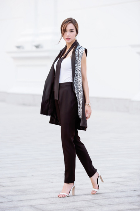 Bị Xuân Lê "quây kín", Vũ Ngọc Anh vẫn đẹp nổi bật ảnh 8