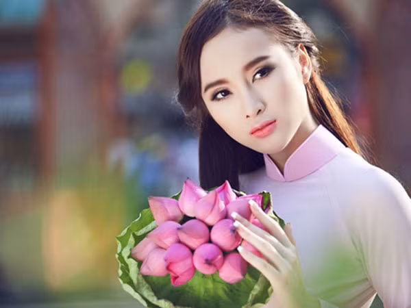 Sự buông thả và cái giá phải trả trong showbiz Việt ảnh 1