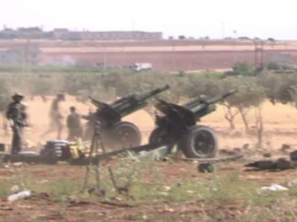 SAA phát động cuộc tấn công mạnh vào các vị trí của HTS ở Nam Idlib ảnh 1