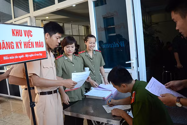 Tuổi trẻ Công an Thủ đô hiến máu vì cộng đồng: Một giọt máu cho đi... ảnh 2