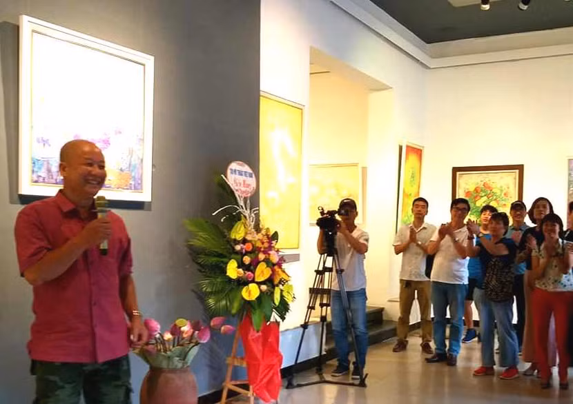 Họa sĩ Vũ Tuyên: Sen là người tình tuyệt vời trong nghệ thuật ảnh 1