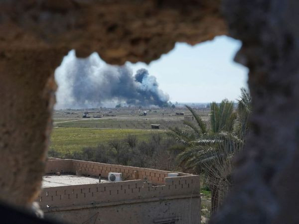 SDF: Hơn 500 người đầu hàng ở phía đông Syria ảnh 1