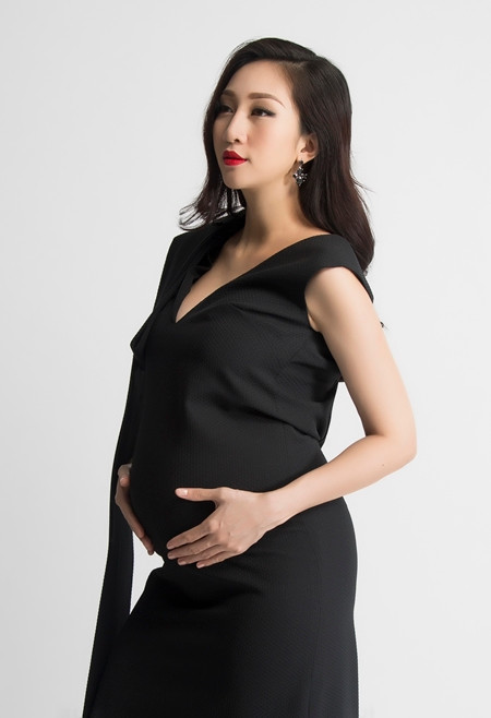 Lều Phương Anh làm album tặng con gái đầu lòng ảnh 4 Lều Phương Anh làm album tặng con gái đầu lòng ảnh 4