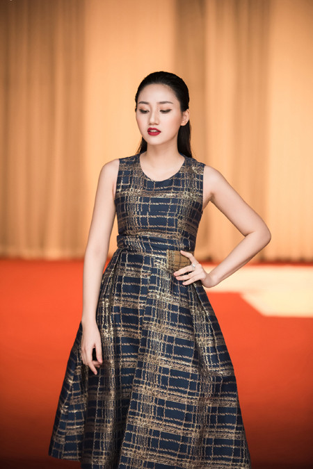 Hoa hậu Mỹ Linh "đọ sắc" với chị em Á hậu Thanh Tú - Trà My ảnh 9